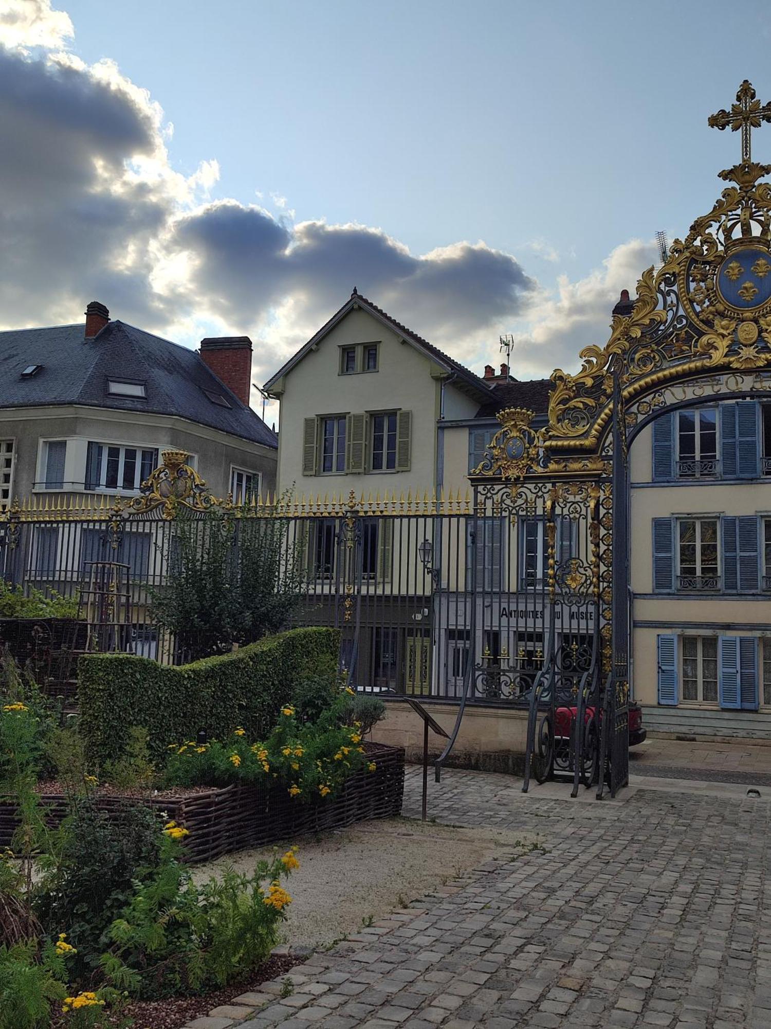 Appartement Cosy Tout Confort Troyes Buitenkant foto